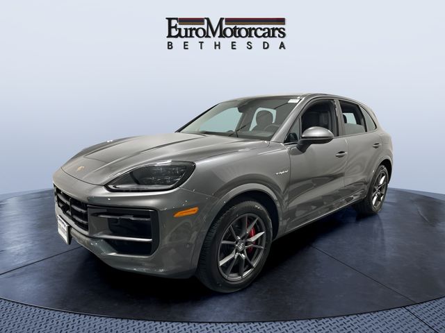 Gray 2025 Porsche Cayenne SUV / Crossover All-Wheel Drive 8-Speed Automatic