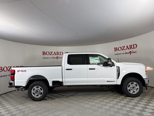 2025 Oxford White Ford Super Duty F-350 SRW XLT 4X4 Truck