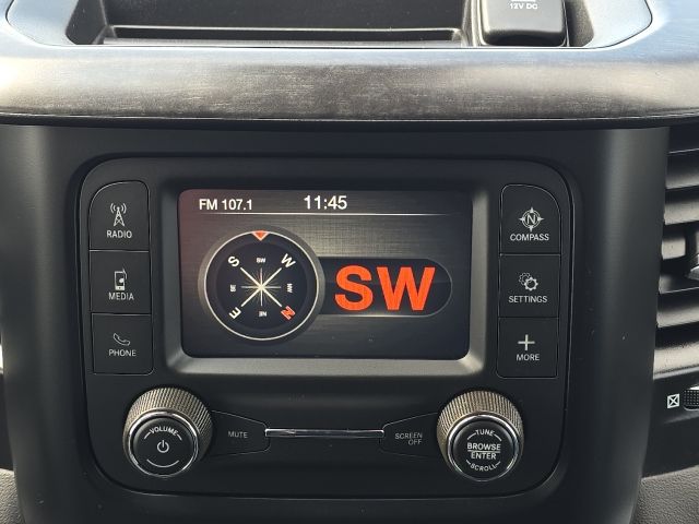 2024 Ram 3500 SLT:B01822