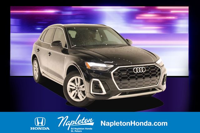 Black Metallic 2022 Audi Q5 SUV / Crossover All-Wheel Drive 7-Speed Automatic