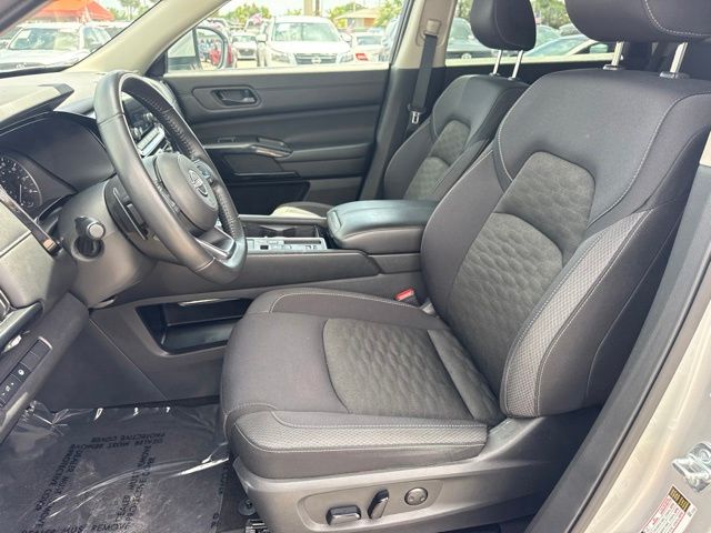 Used 2024 Nissan Pathfinder SUV