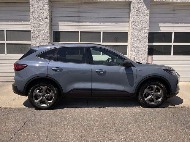 Vapor Blue 2026 Ford Escape SUV / Crossover All-Wheel Drive 8-Speed Automatic