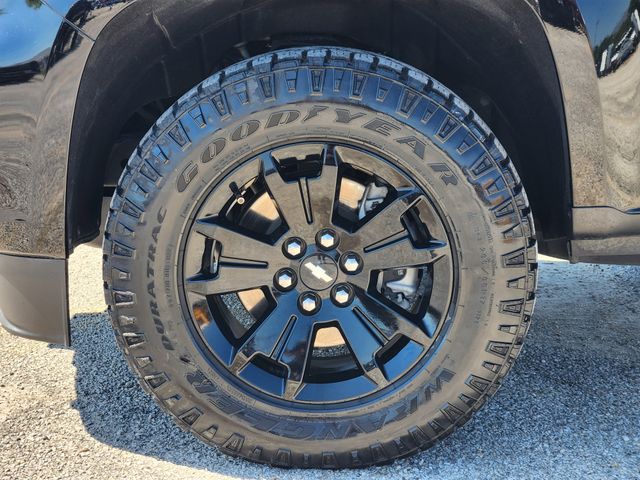 2022 Chevrolet Colorado Z71 Black at AutoSavvy Houston Southwest