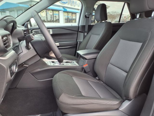 2024 Ford Explorer XLT photo