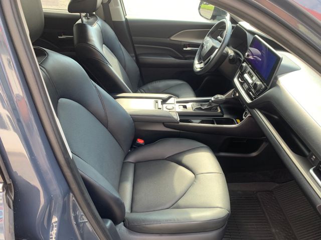 Used 2024 Toyota Grand Highlander SUV