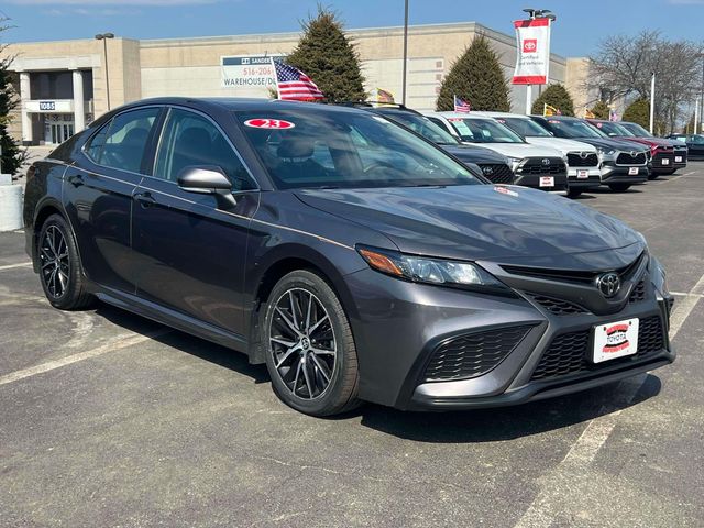 2023 Toyota Camry SE AWD