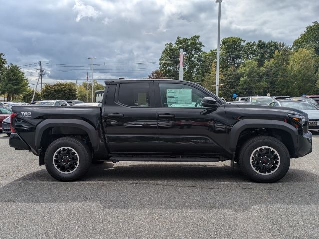 2024 Toyota Tacoma TRD Off-Road 2