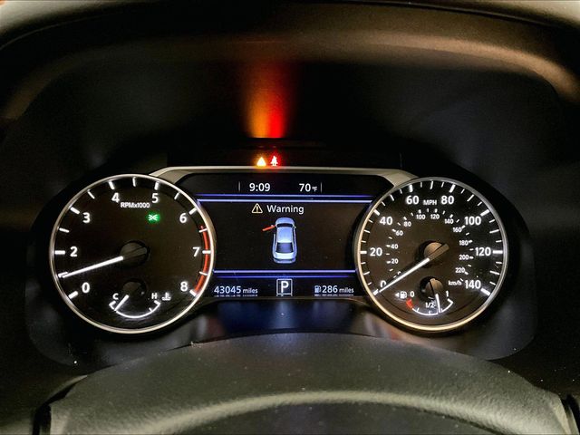 2020 Nissan Altima 2.5 SR Blue at John Sisson Motors