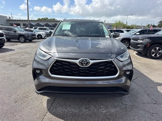 2021 Toyota Highlander - $29,888