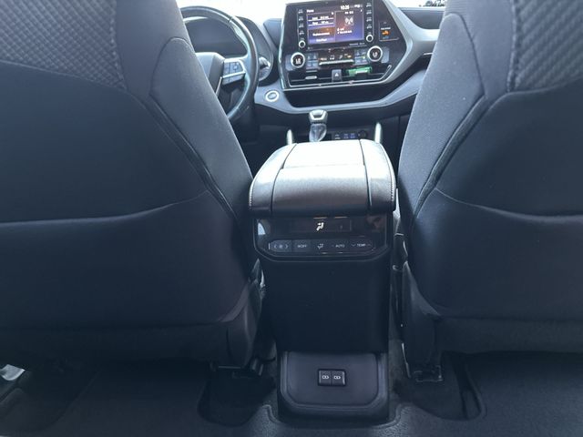 Used 2022 Gray Toyota LE image 23