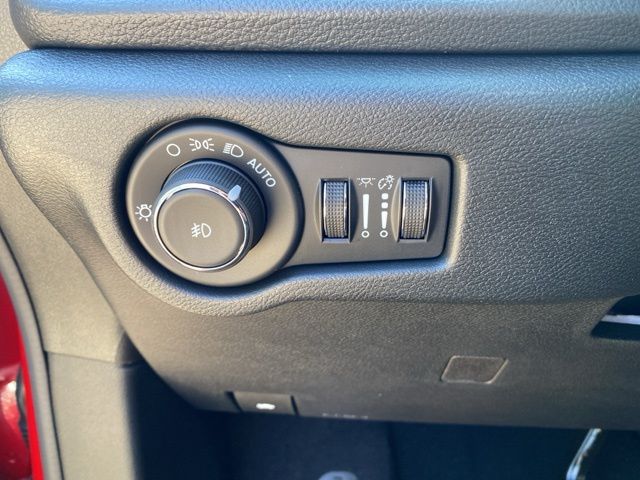 2026 Chrysler Pacifica Select - Red Hot Pearlcoat exterior view 14