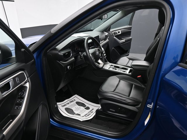 Used 2023 Blue Ford XLT image 15