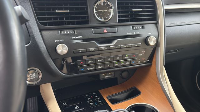Used 2021 White Lexus 350 image 31