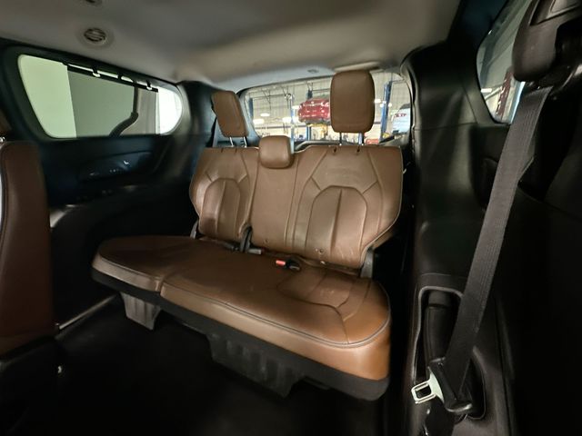 2017 Chrysler Pacifica Limited White at Auto Express Mitsubishi