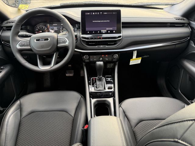 2026 Jeep Compass Latitude - 8