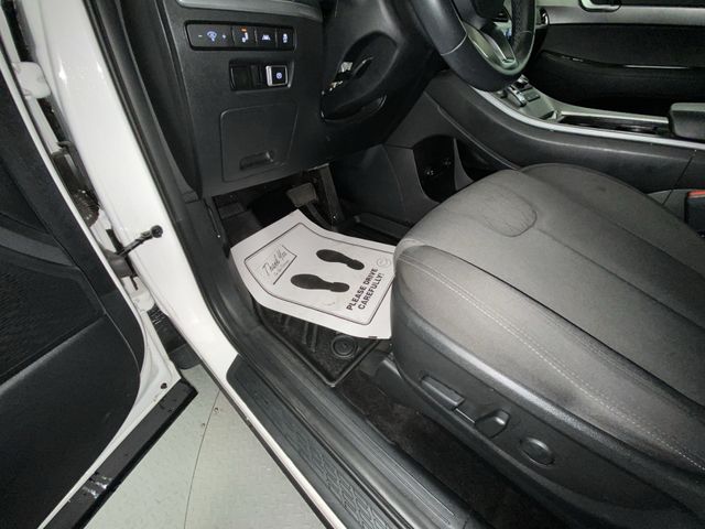 Used 2022 White Hyundai SEL image 12