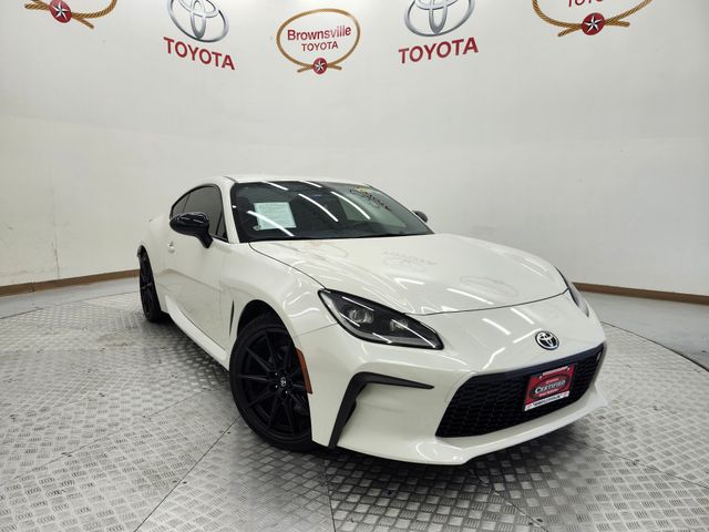 Halo 2023 Toyota GR86 Coupe Rear-Wheel Drive 6-Speed Automatic