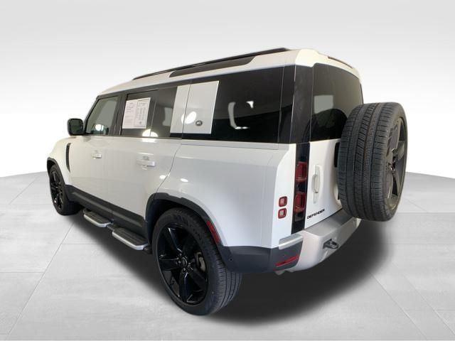 2024 Land Rover Defender 110 S 6