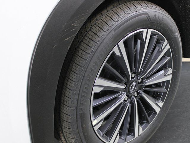 2026 Nissan Pathfinder Platinum - Photo 9