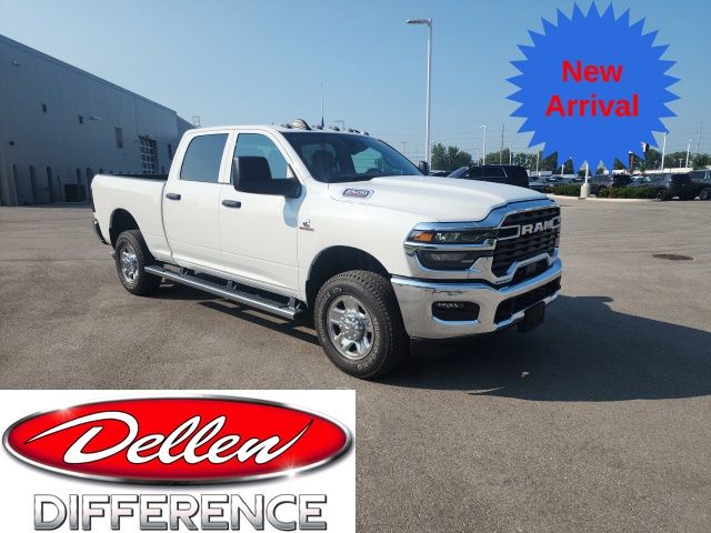 Bright White Clearcoat 2025 RAM 2500 Pickup Truck Four-Wheel Drive 8-Speed Automatic
