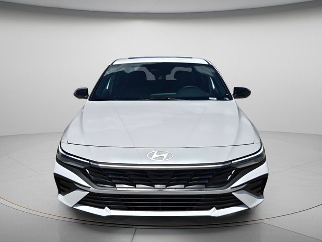 2026 Hyundai Elantra - $24,016