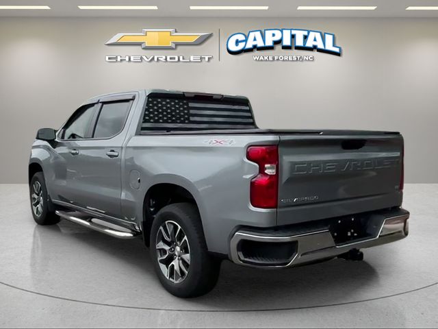 Used 2024 Gray Chevrolet LT image 4