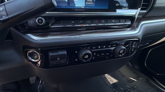 Used 2025 Gray Chevrolet LT image 30