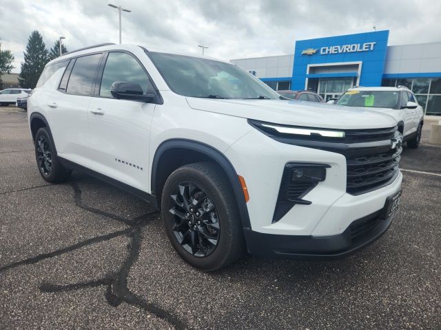 Summit White 2025 Chevrolet Traverse SUV / Crossover Four-Wheel Drive 8-Speed Automatic