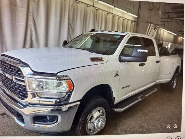 2023 RAM 3500 Big Horn Crew Cab LB DRW 4WD