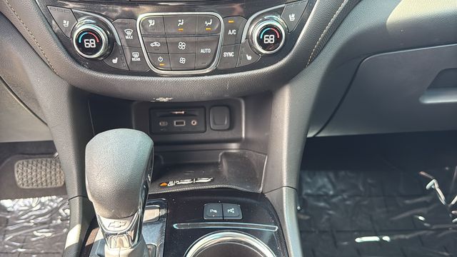 used 2024 Chevrolet Equinox car, priced at $26,999