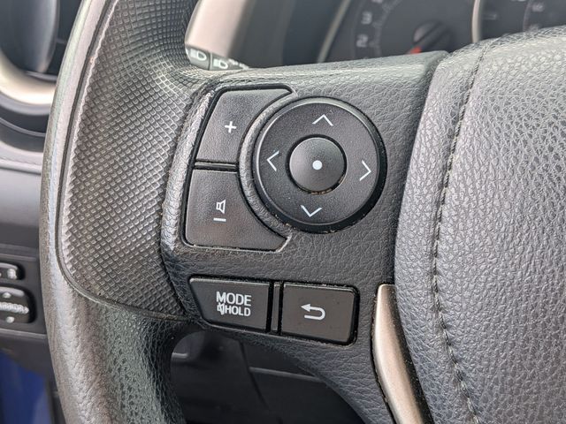 2015 Toyota RAV4 - Image 18