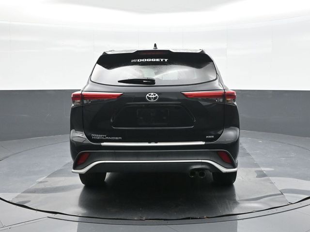Used 2021 Toyota Highlander SUV