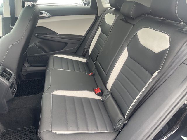 2026 Volkswagen Taos SEL - Photo 12
