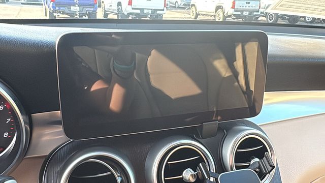 2022 Mercedes-Benz GLC GLC300 - Photo 12