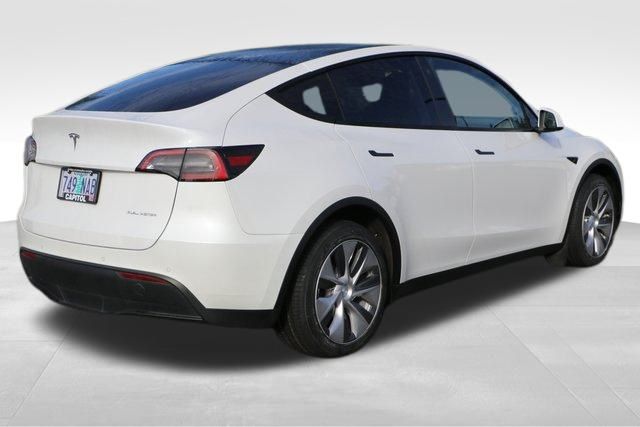 2021 Tesla Model Y Long Range 16