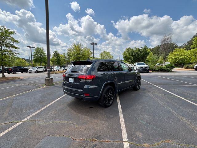 2017 Jeep Grand Cherokee Altitude photo