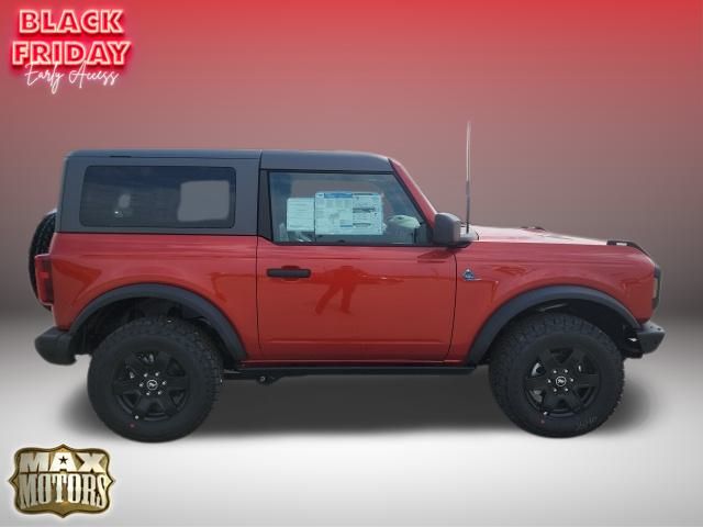 2024 Ford Bronco Black Diamond 12