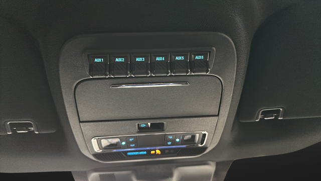 Used 2025 Green Ford Raptor image 31