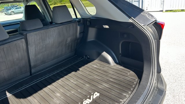 Used 2022 Toyota RAV4 SUV