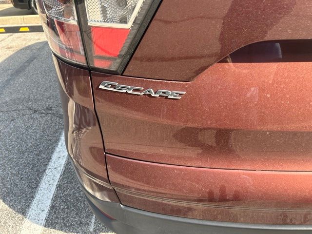 2018 Ford Escape SE Red at Audi Porsche Sewickley