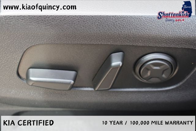 Used 2024 Kia Carnival Van