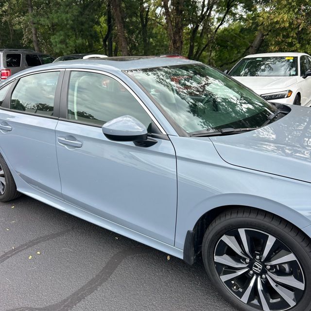 Used 2023 Gray Honda EX image 2