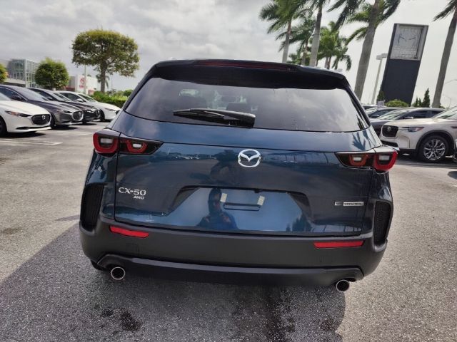 2025 Mazda CX-50 2.5 S Preferred Package 3