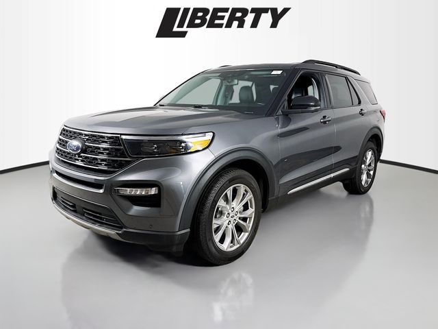 2023 Ford Explorer XLT photo
