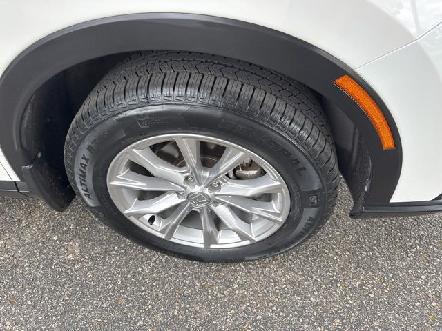Certified Used 2024 Platinum White Pearl Honda EX image 5