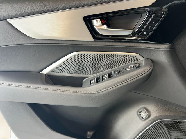 2026 Acura MDX Base - Solar Silver Metallic exterior view 17