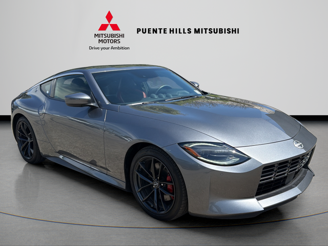 Used Gun Metallic 2024 Nissan Z Performance for Sale in City of