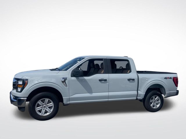 2023 Ford F-150 XLT 2