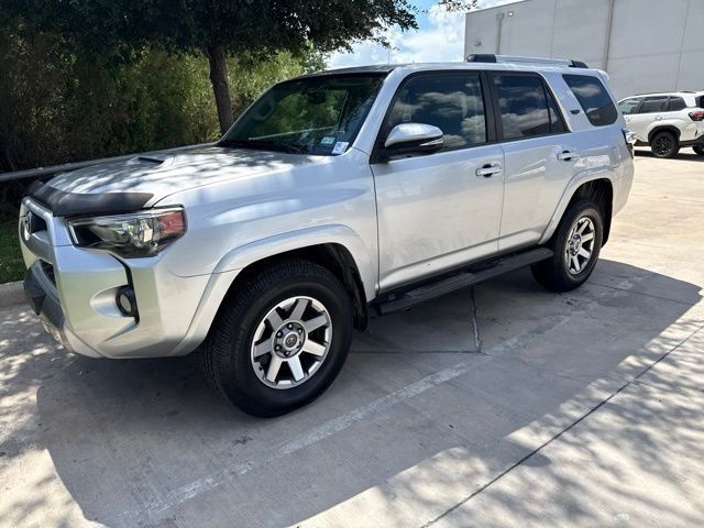 Classic Silver Metallic 2016 Toyota 4Runner SUV / Crossover Four-Wheel Drive 5-Speed Automatic Overdrive