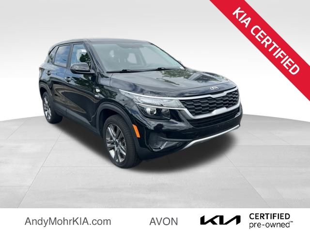 Cherry Black 2021 Kia Seltos LX AWD SUV / Crossover All-Wheel Drive Continuously Variable Transmission